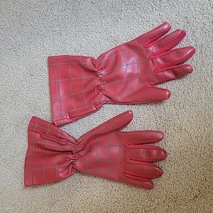 Spider-Man 2 gloves. Red w/⁹gray spiderman webbing, 10".  Kids costume